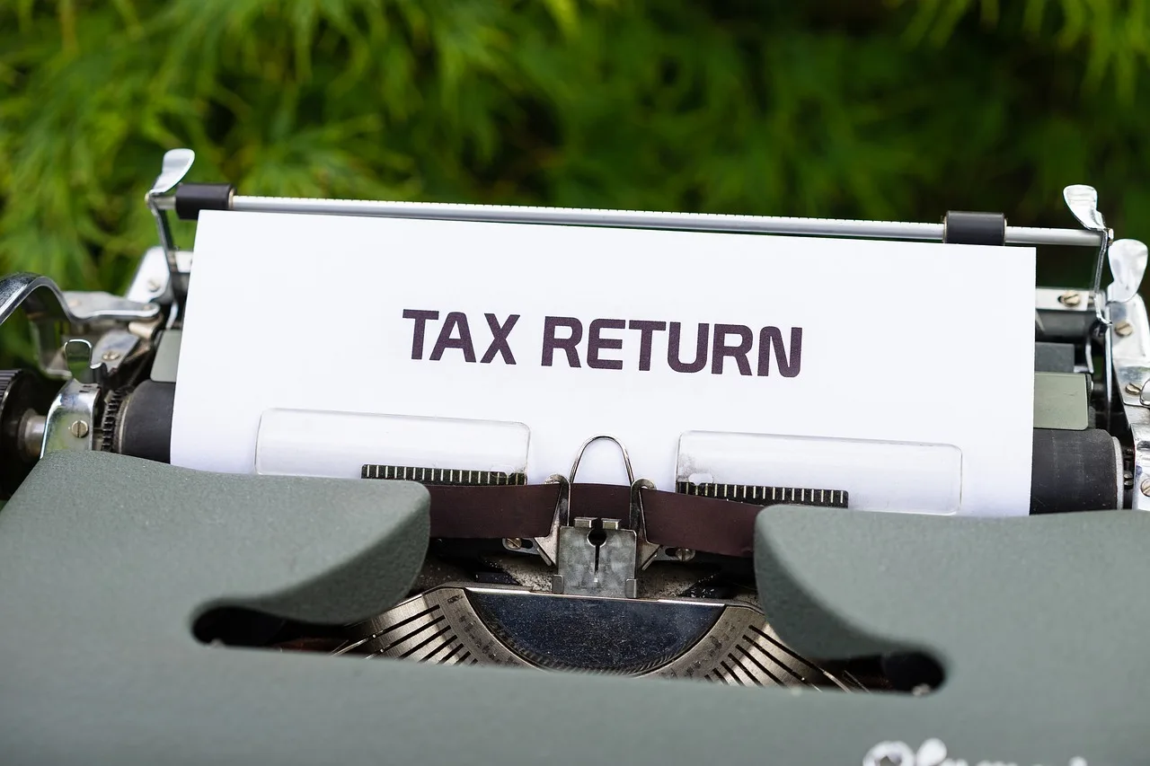 typewriter, tax return, government, money, income, percentage, word, tax return, tax return, tax return, tax return, tax return. State Business Tax Review: Compare Footprint and Filings